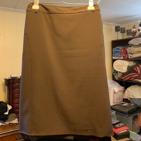 Brown dress skirt - Picture 2 of 4
